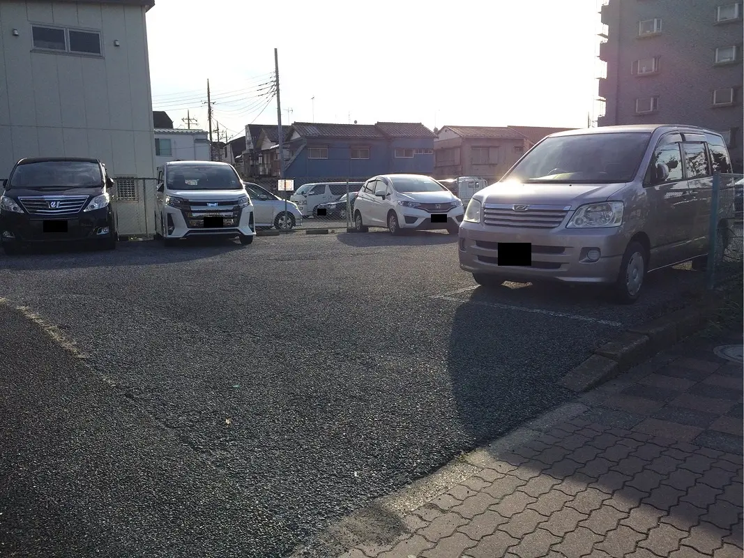 足立区栗原１丁目　月極駐車場